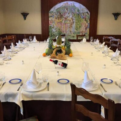 Interior restaurante Sacromonte